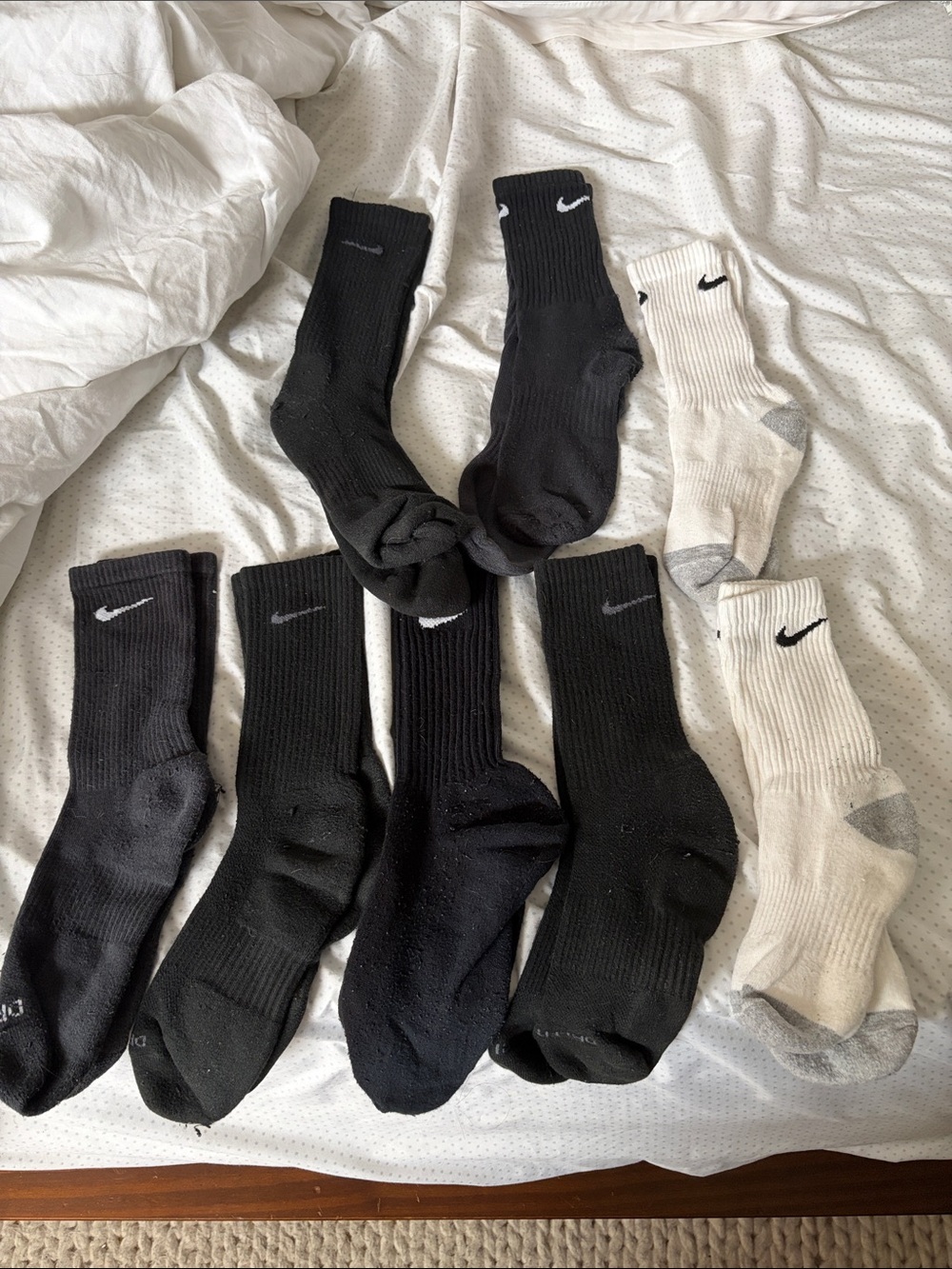 mens dri fit nike socks sz large black/white lot 8 pairs